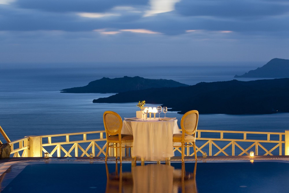 Romantic Candlelight Dinner Overlooking the Volcano